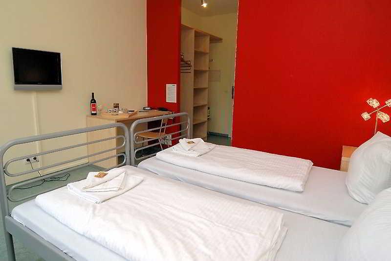 Meininger Hotel Berlin Alexanderplatz Ruang foto